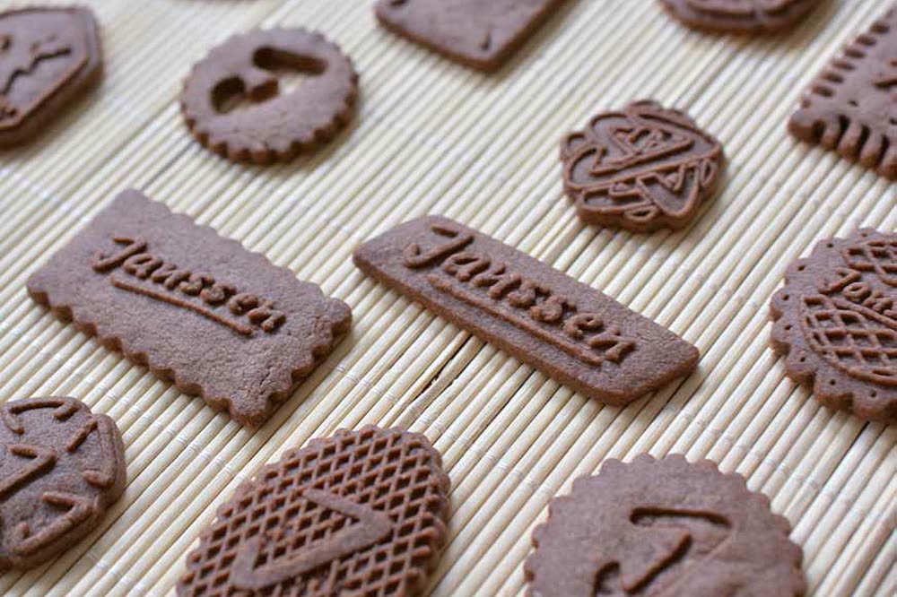 Your company logo engraved into the biscuit