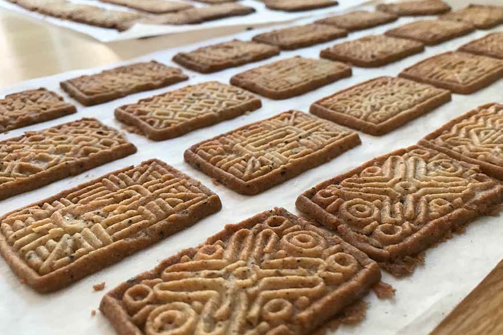Seasonal moulds