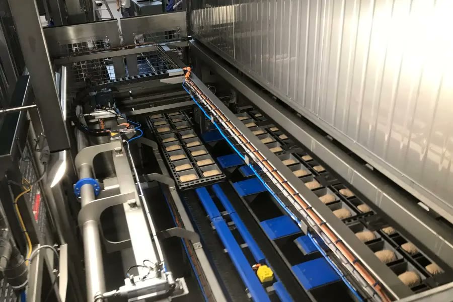 Swing tray proofer